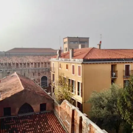Garibaldi Suite-2